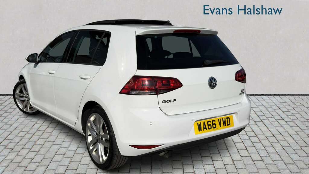 Volkswagen Golf 1.6 Tdi 110 Gt Edition 2016 White #2
