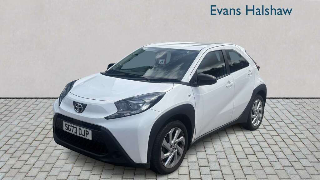 Toyota Aygo X 1.0 Vvt-i Pure 2023 White #2