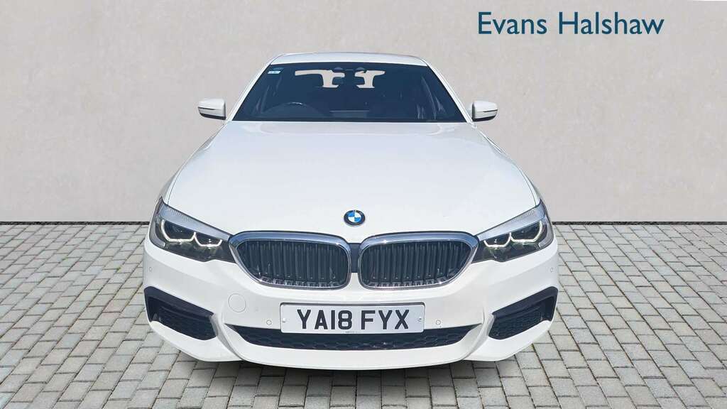BMW 5 Series 520D M Sport 2018 White #5