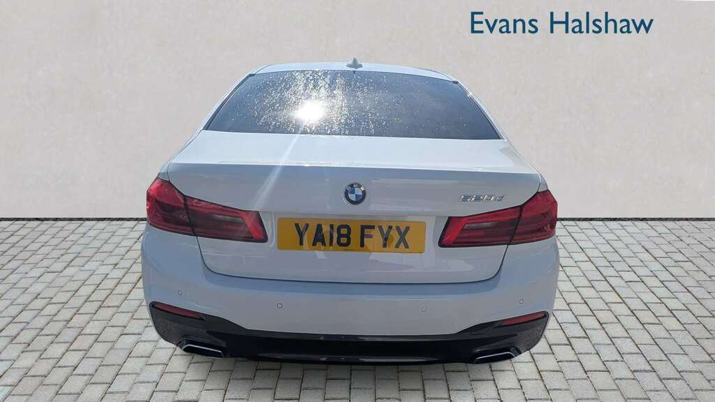BMW 5 Series 520D M Sport 2018 White #6