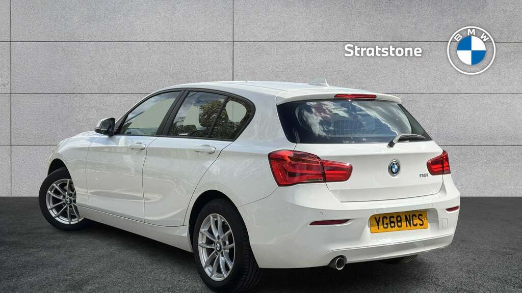 BMW 1 Series 118I 1.5 Se Business Nvservotrn Step White #2