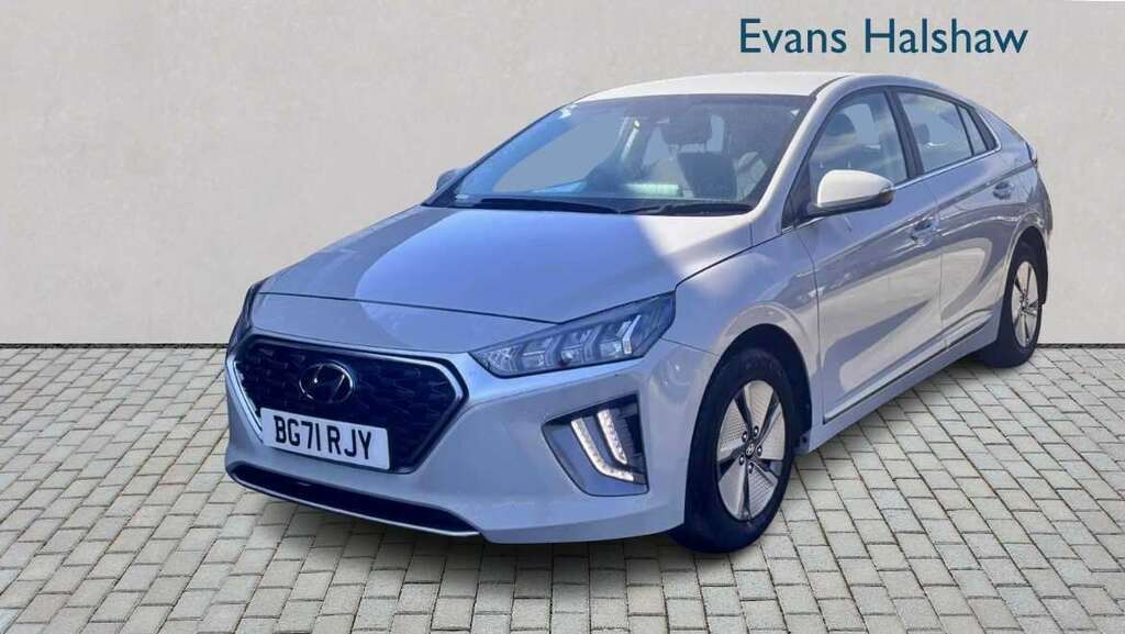 Hyundai Ioniq 1.6 Gdi Hybrid Premium Dct 2021 Grey #4