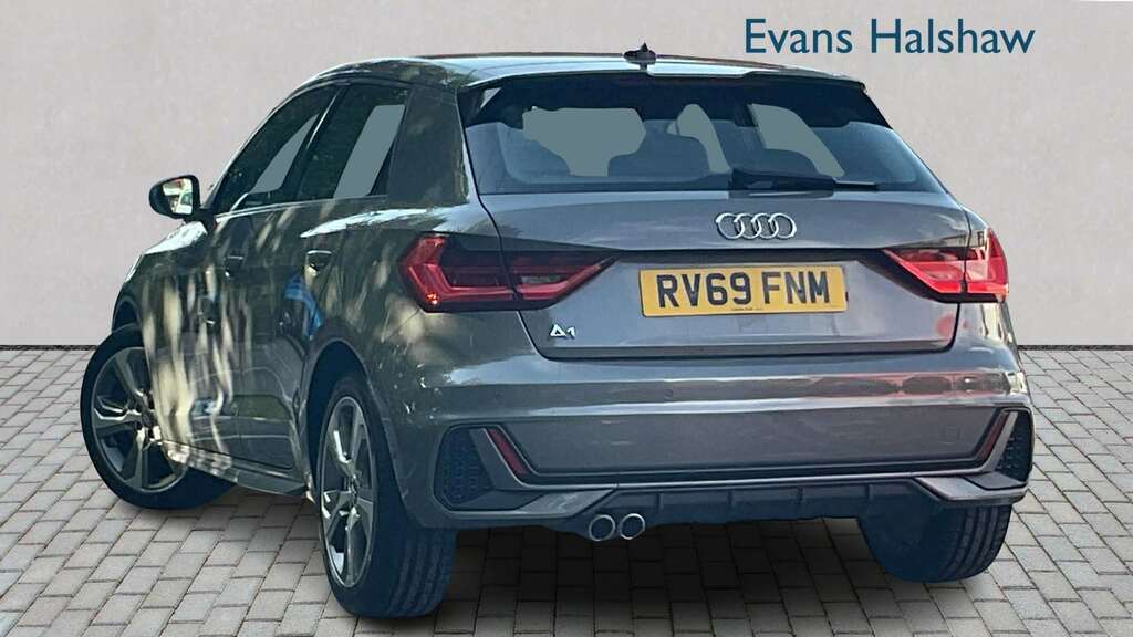 Audi A1 1.5 Tfsi 35 Sport Sportback Euro Black #2