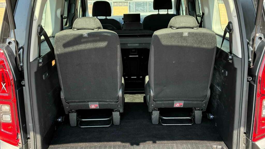 Citroen e-Berlingo 100Kw Plus XL 52Kwh 7 Seat 2025 Black #6