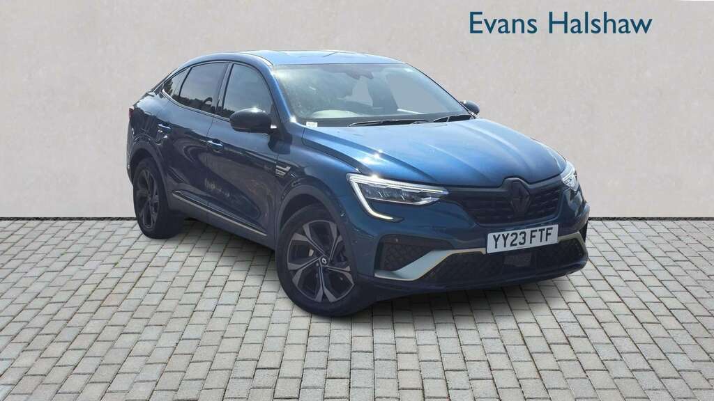 Renault Arkana 1.6 E-tech Hybrid 145 Engineered Bose Ed Blue