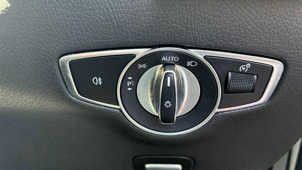 Mercedes-Benz EQC Eqc 400 300Kw Amg Line Premium Plus 80Kwh Grey #14