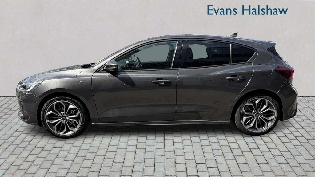 Ford Focus 1.0 Ecoboost Hybrid Mhev 155 St-line X 2023 Grey #4