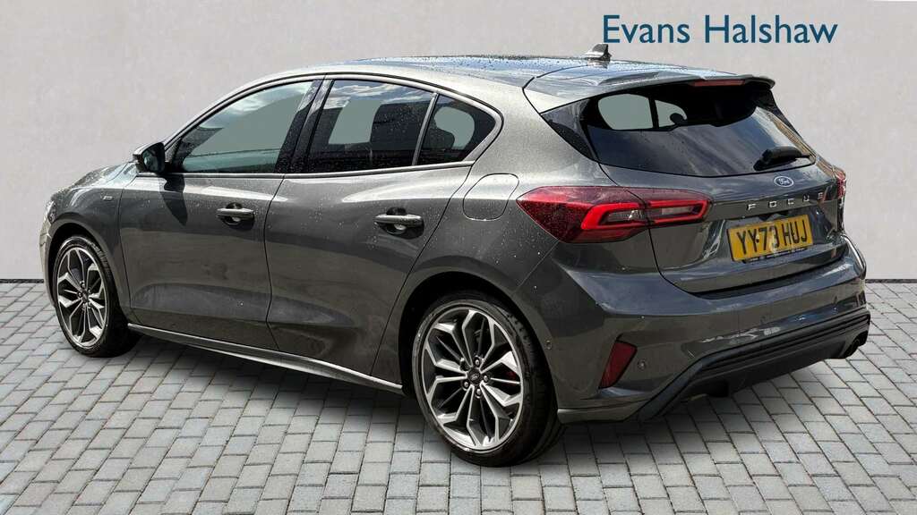 Ford Focus 1.0 Ecoboost Hybrid Mhev 155 St-line X 2023 Grey #3