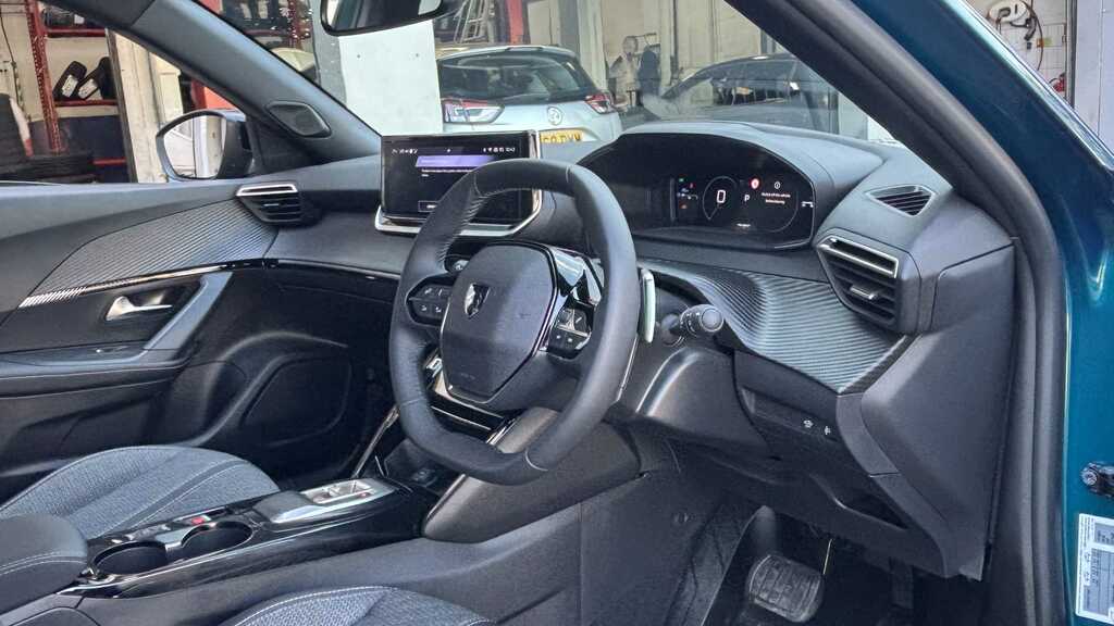 Peugeot 2008 1.2 Gt Suv Hybrid E Dsc6 Black #7