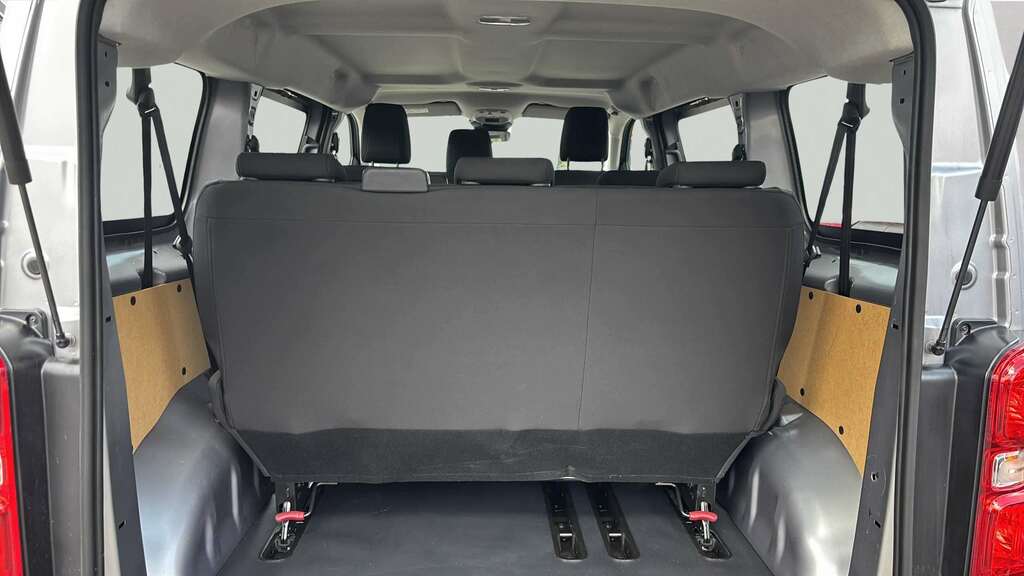 Vauxhall Vivaro 3100 75Kwh Prime L1 H1 6Dr 7.4Kw Charger Grey #7