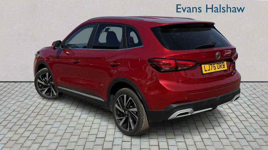MG ZS 1.5 Hybrid Trophy 2025 Red #2