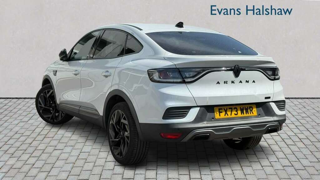 Renault Arkana 1.6 E-tech Fhev 145 Esprit Alpine 2024 White #2