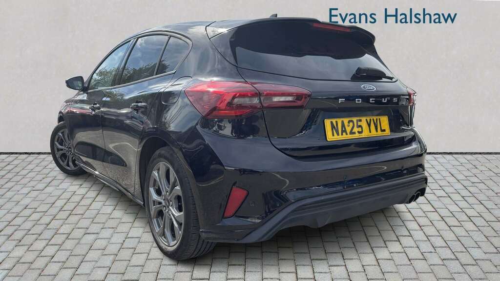 Ford Focus 1.0T Ecoboost Mhev St-line Estate Hybri Red #2
