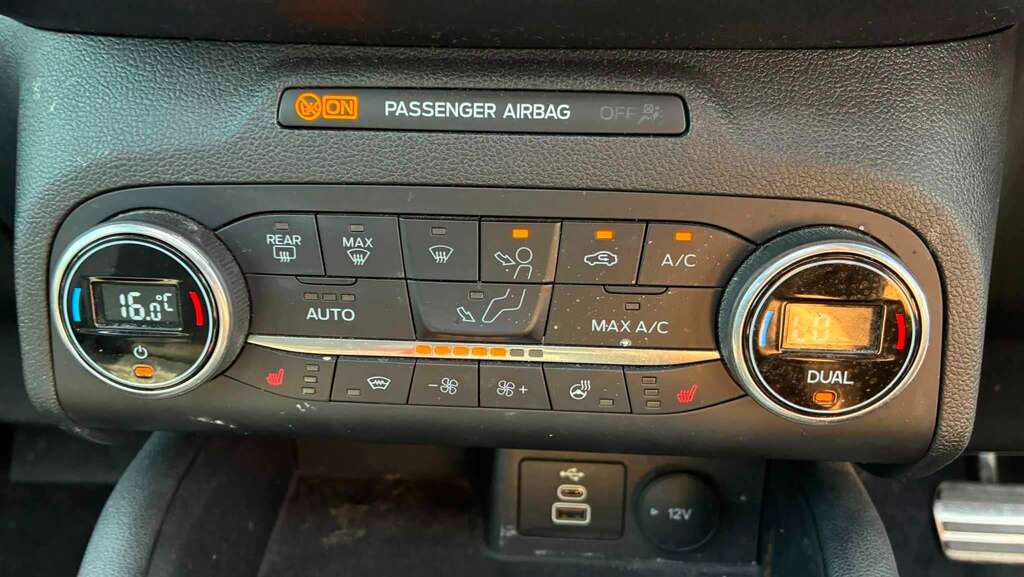 Ford Kuga 2.5 Fhev St-line X Edition Cvt Estate White #34