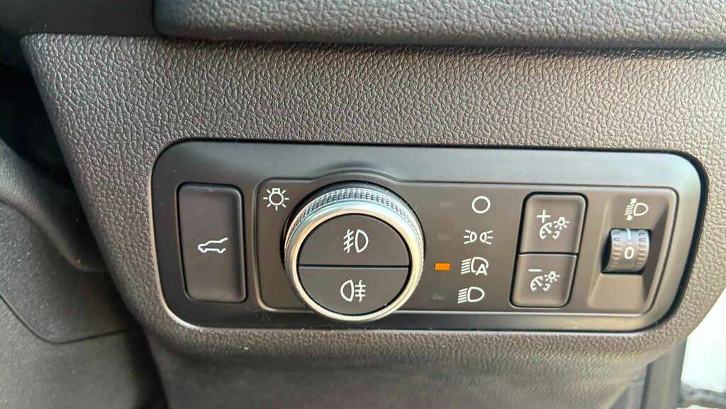 Ford Kuga 2.5 Fhev St-line X Edition Cvt Estate White #24