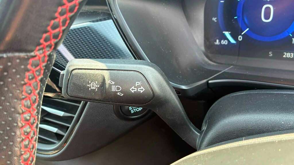 Ford Kuga 2.5 Fhev St-line X Edition Cvt Estate White #28