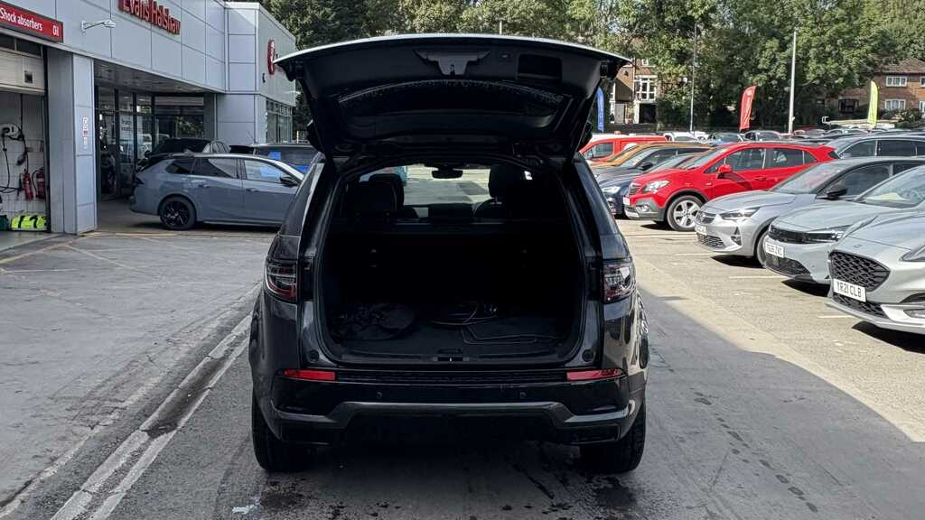 Land Rover Discovery Sport 1.5 P300e Dynamic Se 5 Seat Black #12