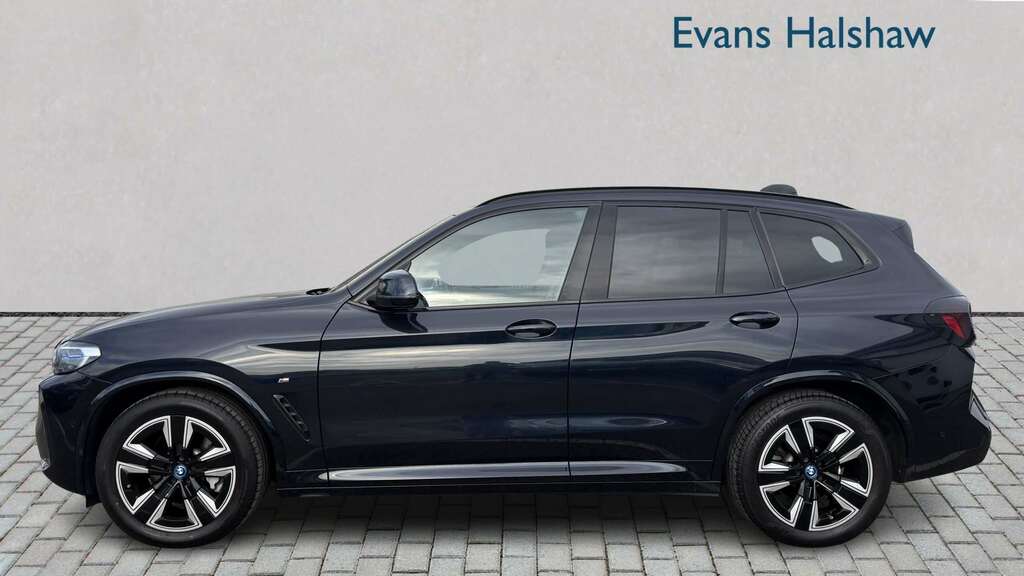 BMW iX3 210Kw M Sport 80Kwh 2022 Black #3