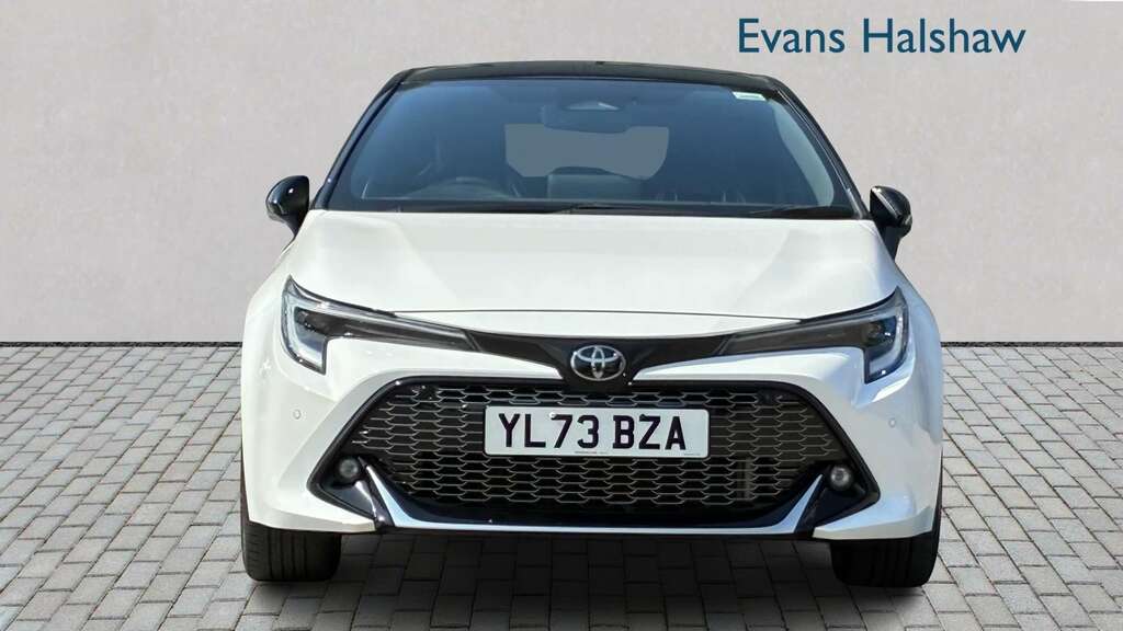 Toyota Corolla 1.8 Hybrid Gr Sport Cvt 2023 White #4