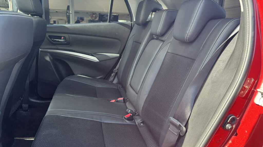Suzuki S Cross 1.4 Boosterjet 48V Hybrid Ultra Allgrip Red #17
