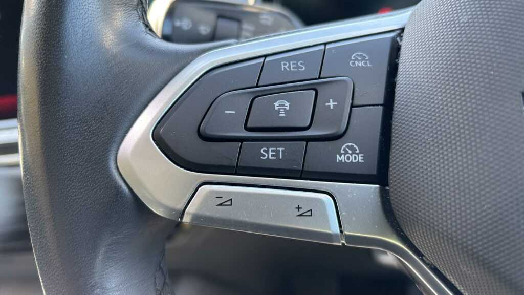 Volkswagen Tiguan 1.5 Etsi 150 Life Launch Edition Dsg Black #16