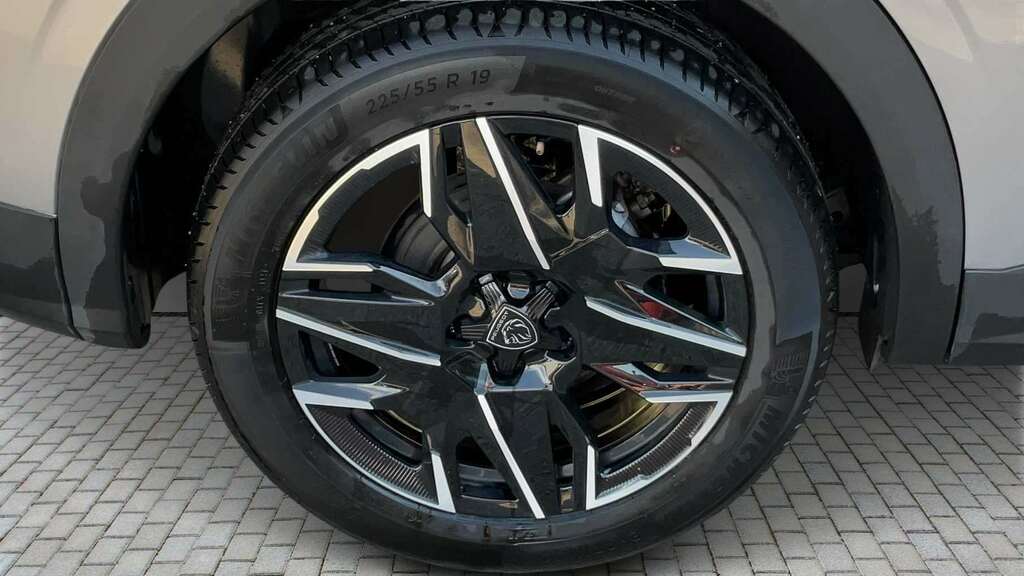 Peugeot 3008 1.2 Hybrid 136 Gt E-dsc6 2024 Grey #6