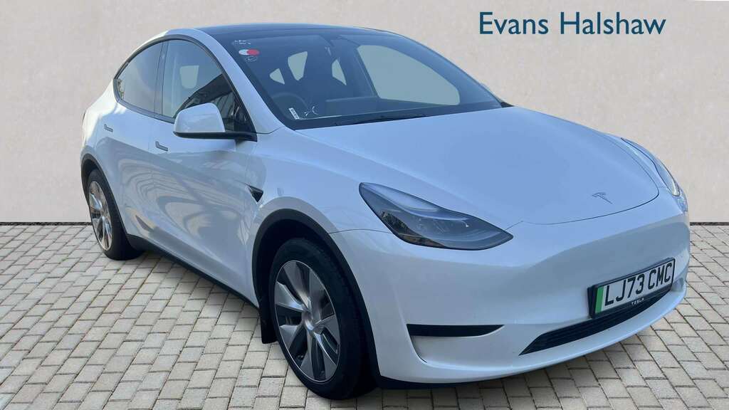 Tesla Model Y Rwd 2023 White