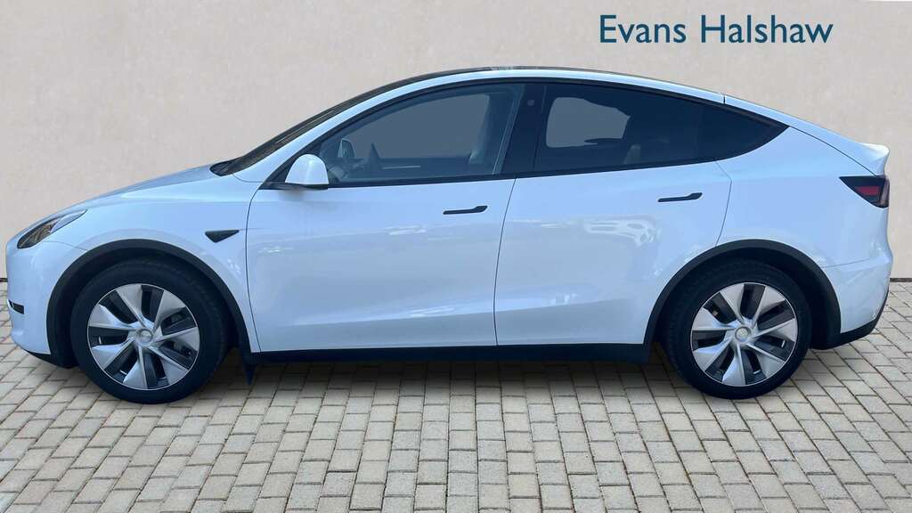 Tesla Model Y Rwd 2023 LJ73CMC White #4