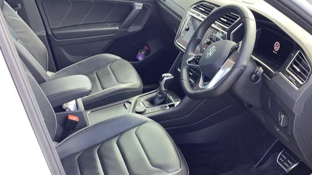 Volkswagen Tiguan 2.0 Tdi R-line Dsg Black #3