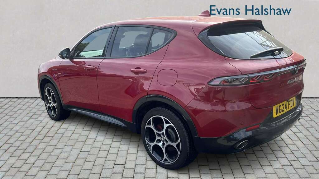 Alfa Romeo Tonale 1.3 Phev Veloce 2024 Red #5