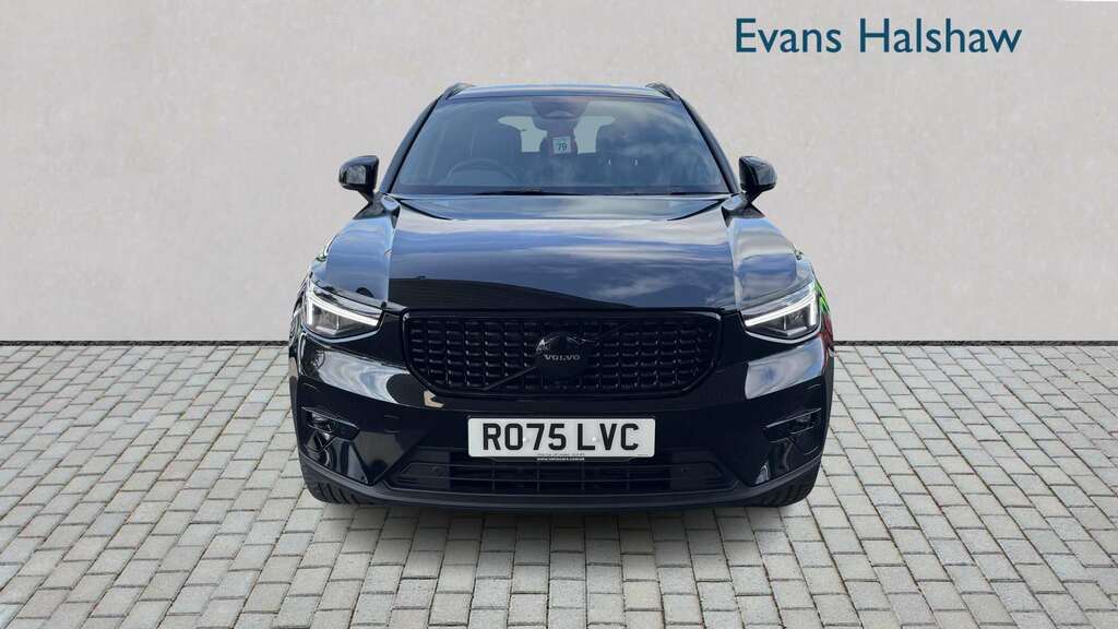 Volvo XC40 2.0 B4p Plus Black Edition 2025 RO75LVC Black #3