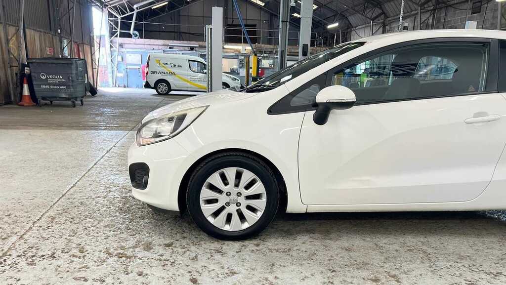 Kia RIO Vr7 5-Door 1 Owner, 35 Road Tax Black #14