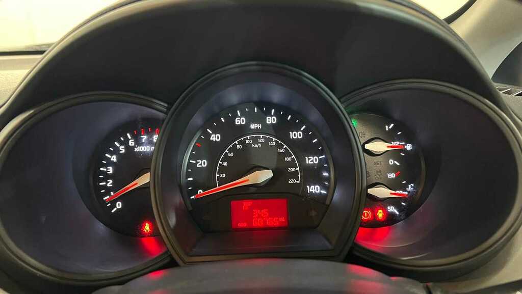Kia RIO Vr7 5-Door 1 Owner, 35 Road Tax Black #20