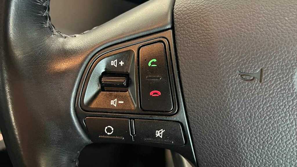 Kia RIO Vr7 5-Door 1 Owner, 35 Road Tax Black #18