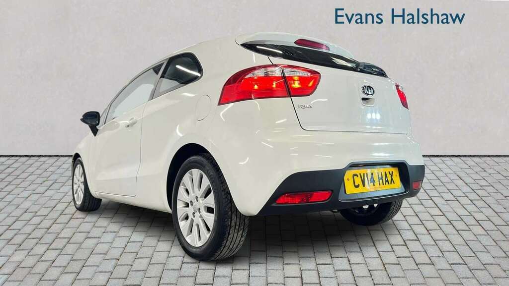 Kia RIO Vr7 5-Door 1 Owner, 35 Road Tax Black #5
