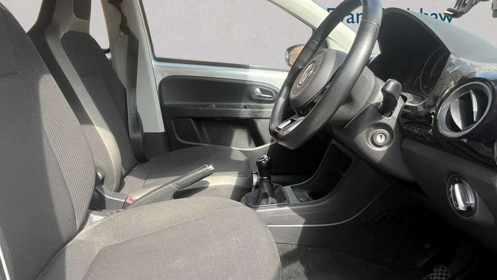 Volkswagen Up 1.0 High 2013 Silver #3
