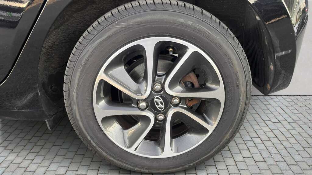 Hyundai I10 1.0 Go Se 2018 Black #6