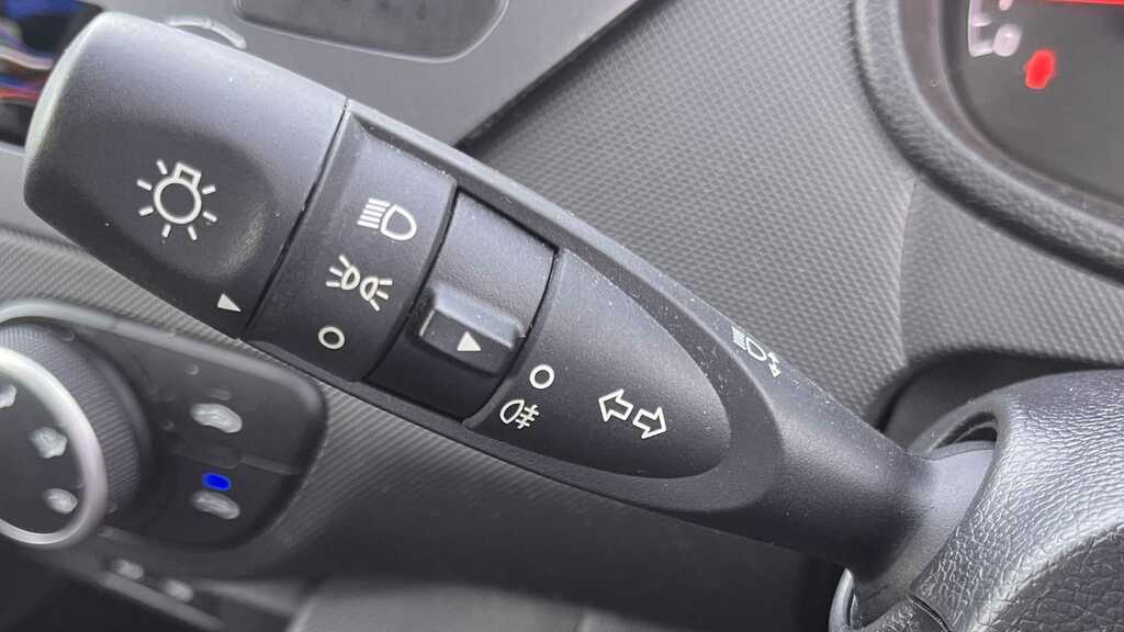 Hyundai I10 1.0 Premium Hatchback Euro 6 67 Silver #17