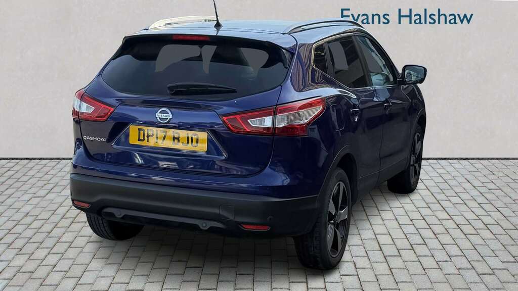 Nissan Qashqai 1.2 Dig-t N-connecta Euro 6 Ss Red #5