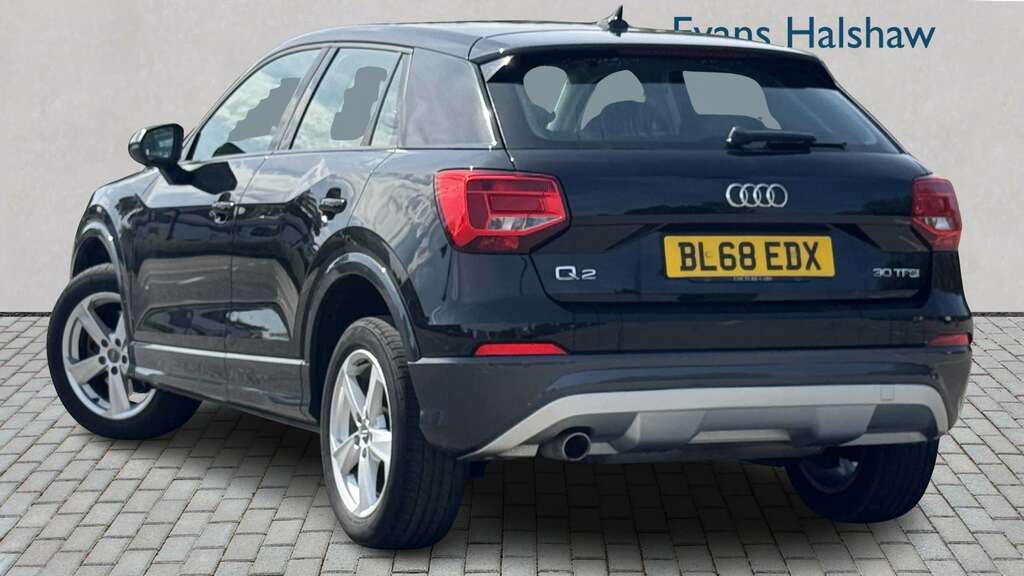 Audi Q2 1.0 Tfsi Sport 2018 Black #2