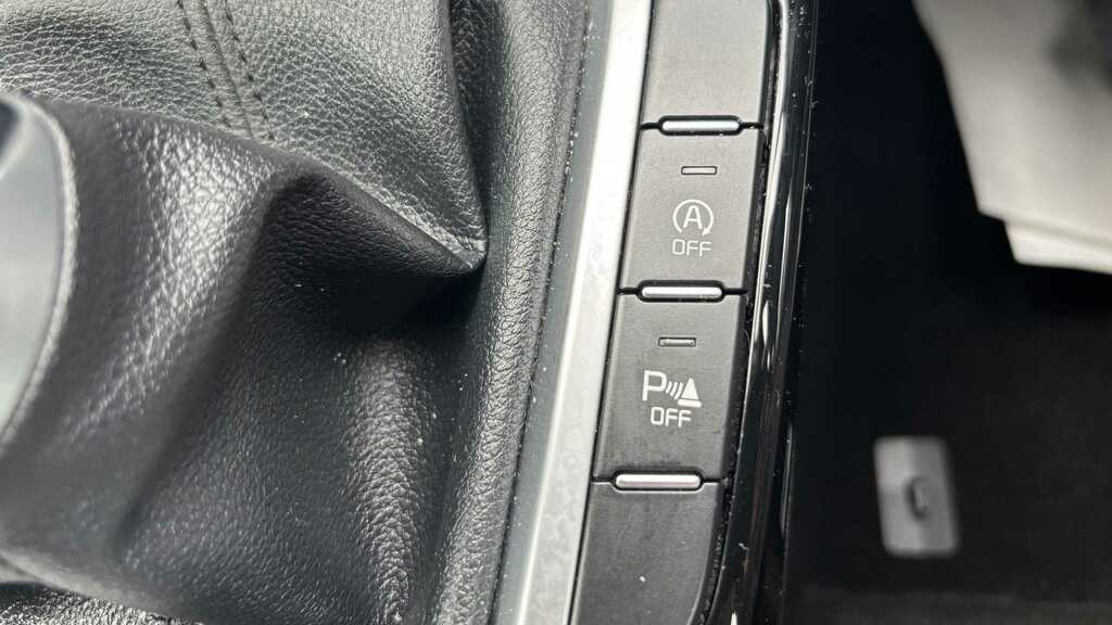 Kia Ceed 2018 1.4 T-gdi 3 Sportswagon Eur White #20