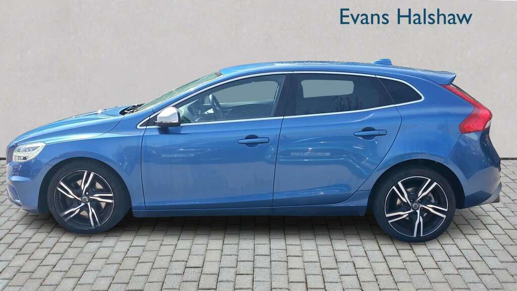 Volvo V40 T3 Inscription Sunroof, Adaptive Cruise, B Blue #6