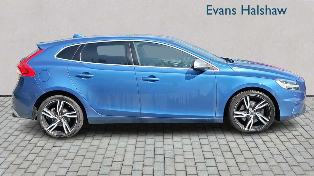 Volvo V40 T3 Inscription Sunroof, Adaptive Cruise, B Blue #4