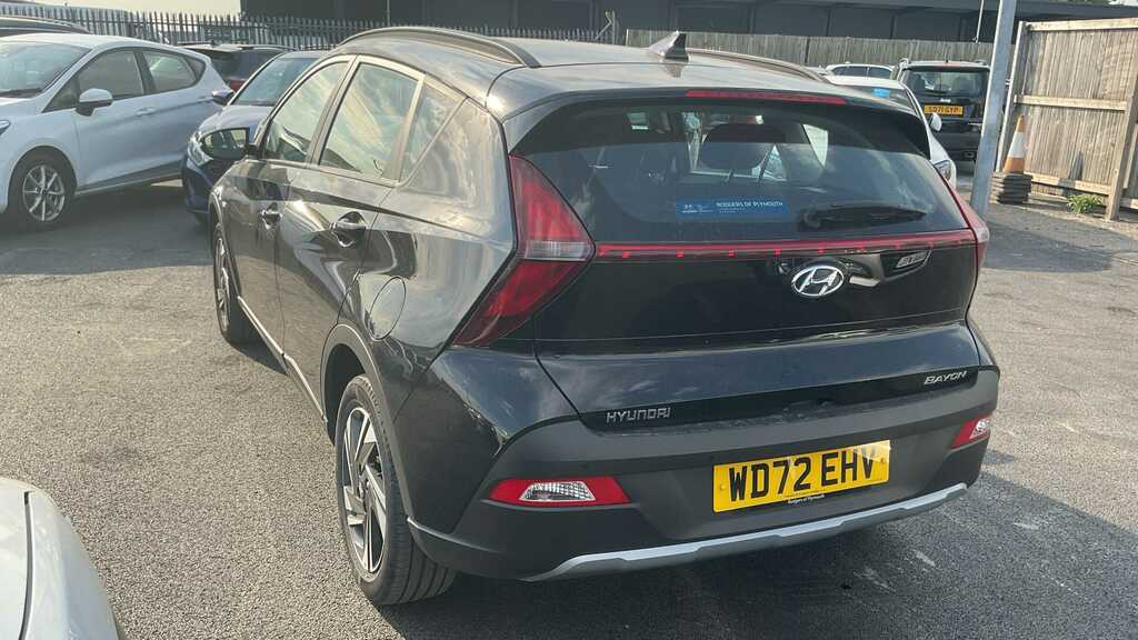 Hyundai Bayon 1.0 Tgdi 48V Mhev Se Connect 2023 Black #2