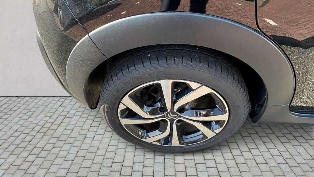 Citroen C3 1.2 Puretech 110 Shine Plus Eat6 2022 Black #5