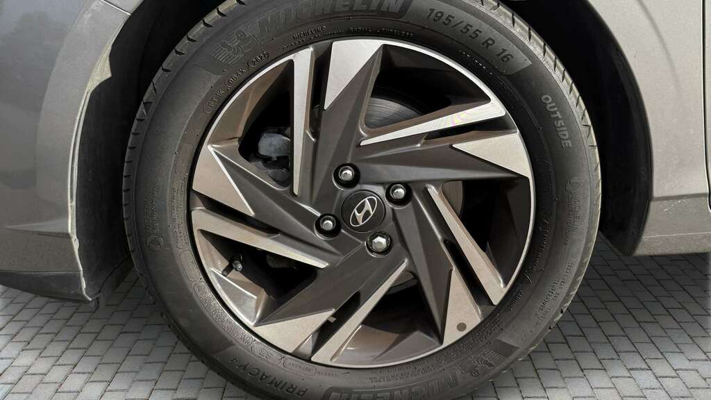 Hyundai I20 1.0T Gdi 48V Mhd Se Connect 2022 Brown #3