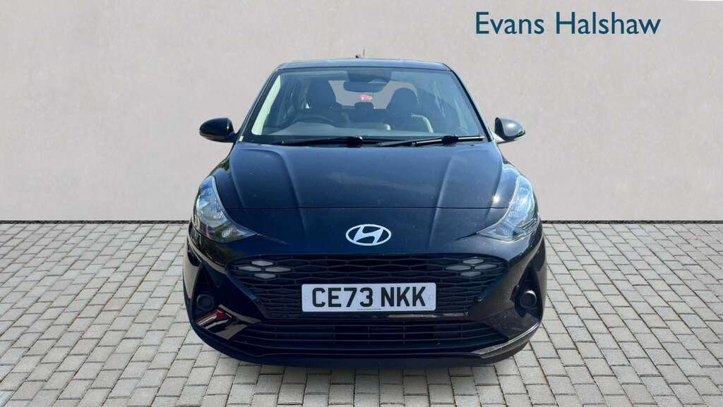 Hyundai I10 1.0 Advance 2023 Black #2