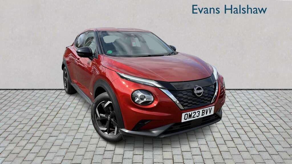 Nissan Juke 1.6 Hybrid N-connecta 2023 Red
