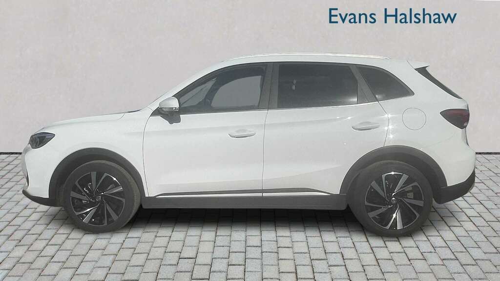 MG ZS 1.5 Hybrid Trophy 2025 White #4