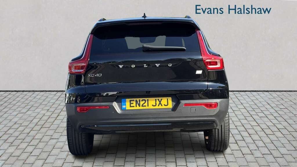 Volvo XC40 1.5 T5 Recharge Phev R Design Pro 2021 Black #5